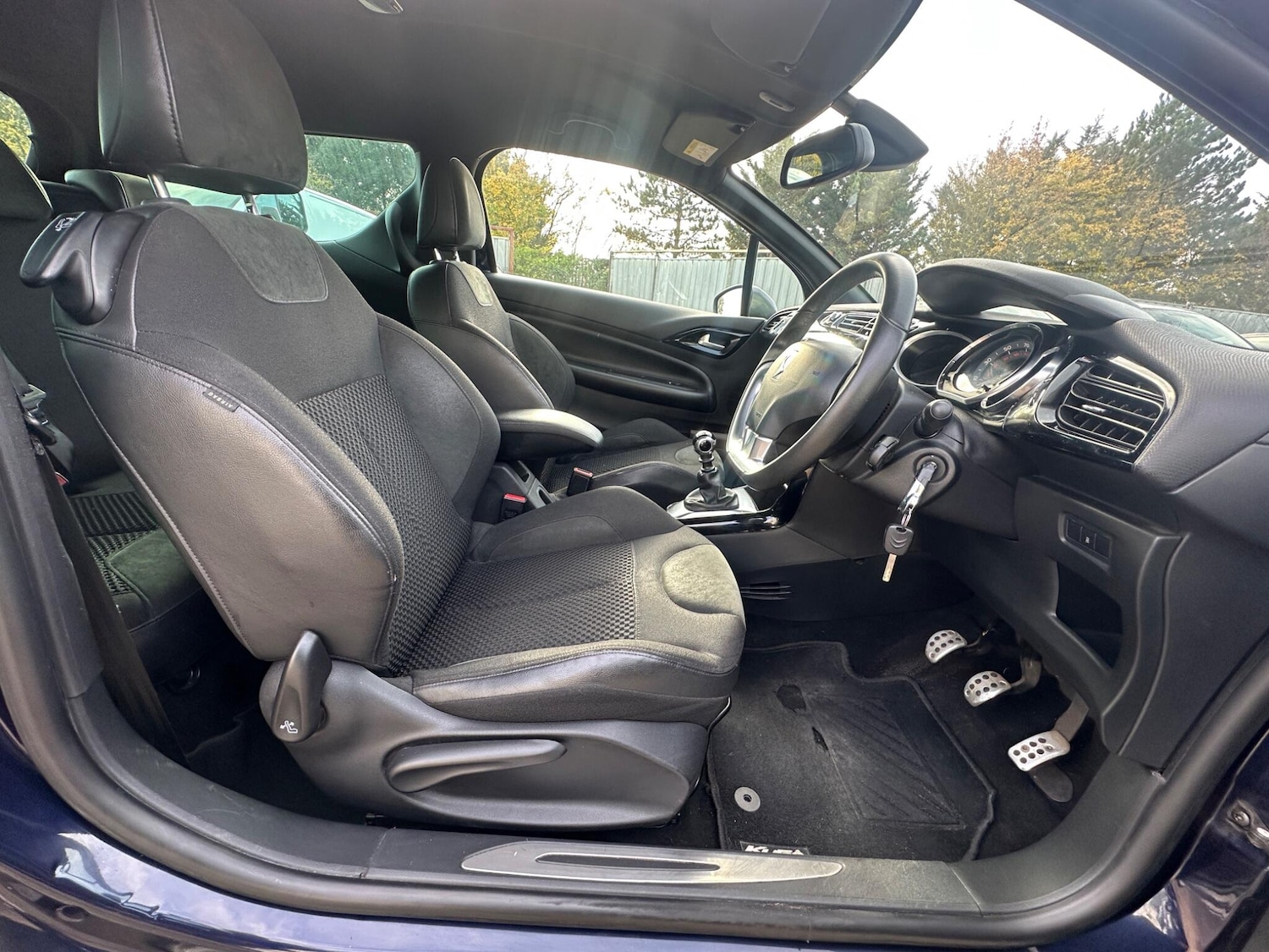 Used Citroen DS3 2015 for sale - 76992368: Photo 6