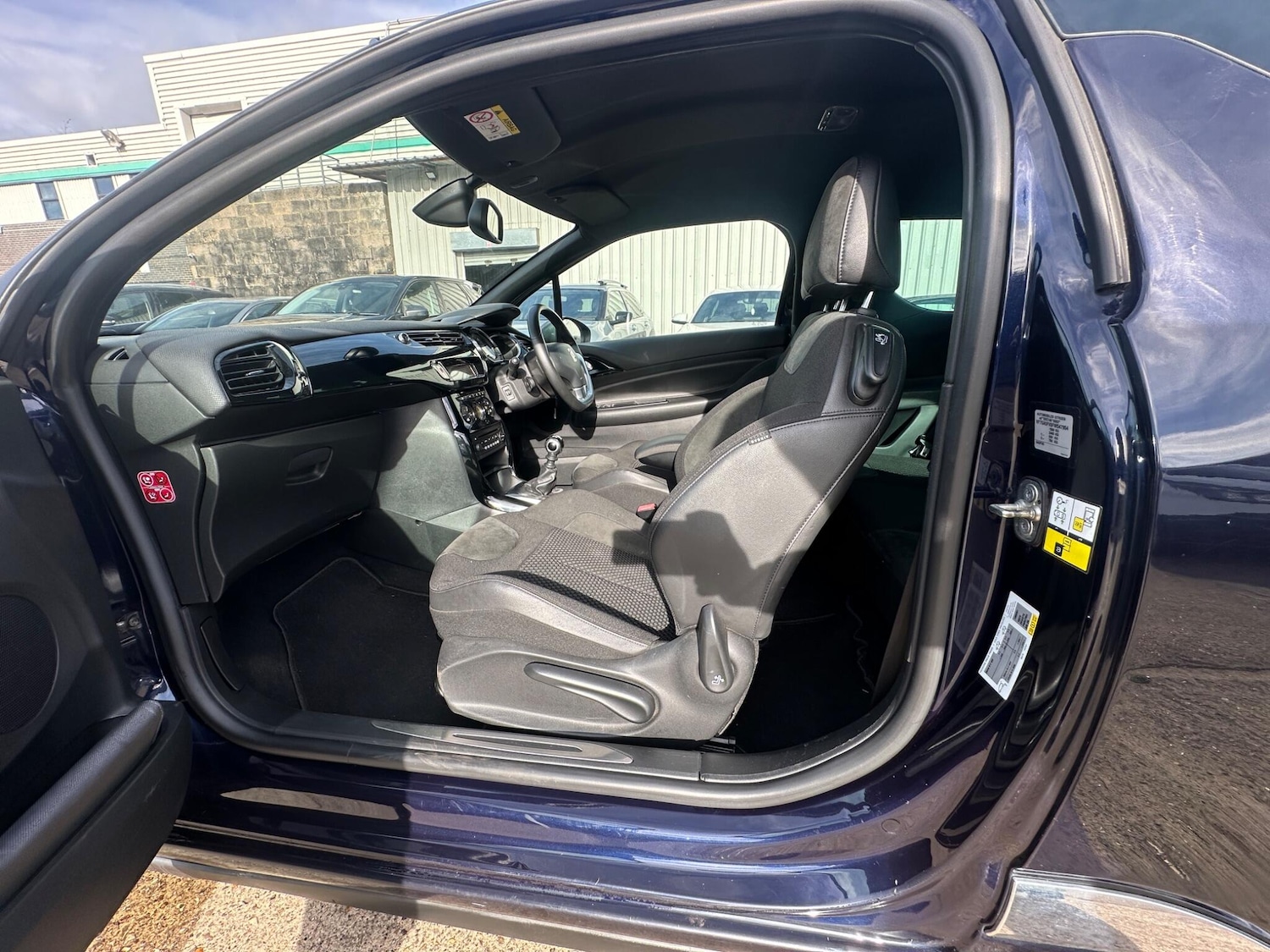 Used Citroen DS3 2015 for sale - 76992368: Photo 7