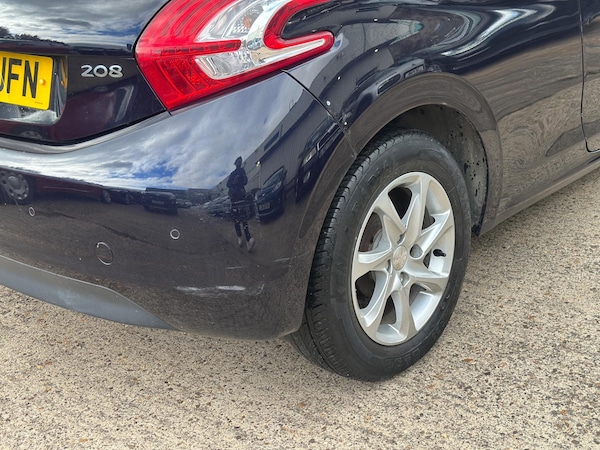 Used Peugeot 208 2014 for sale - 76239403: Photo 19