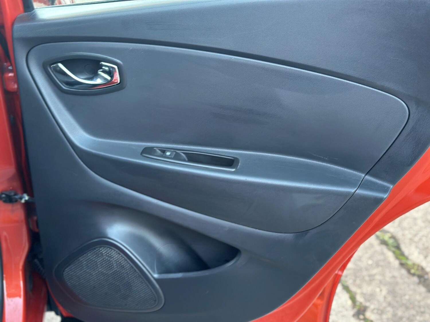 Used Renault Captur 2013 for sale - 76349284: Photo 28