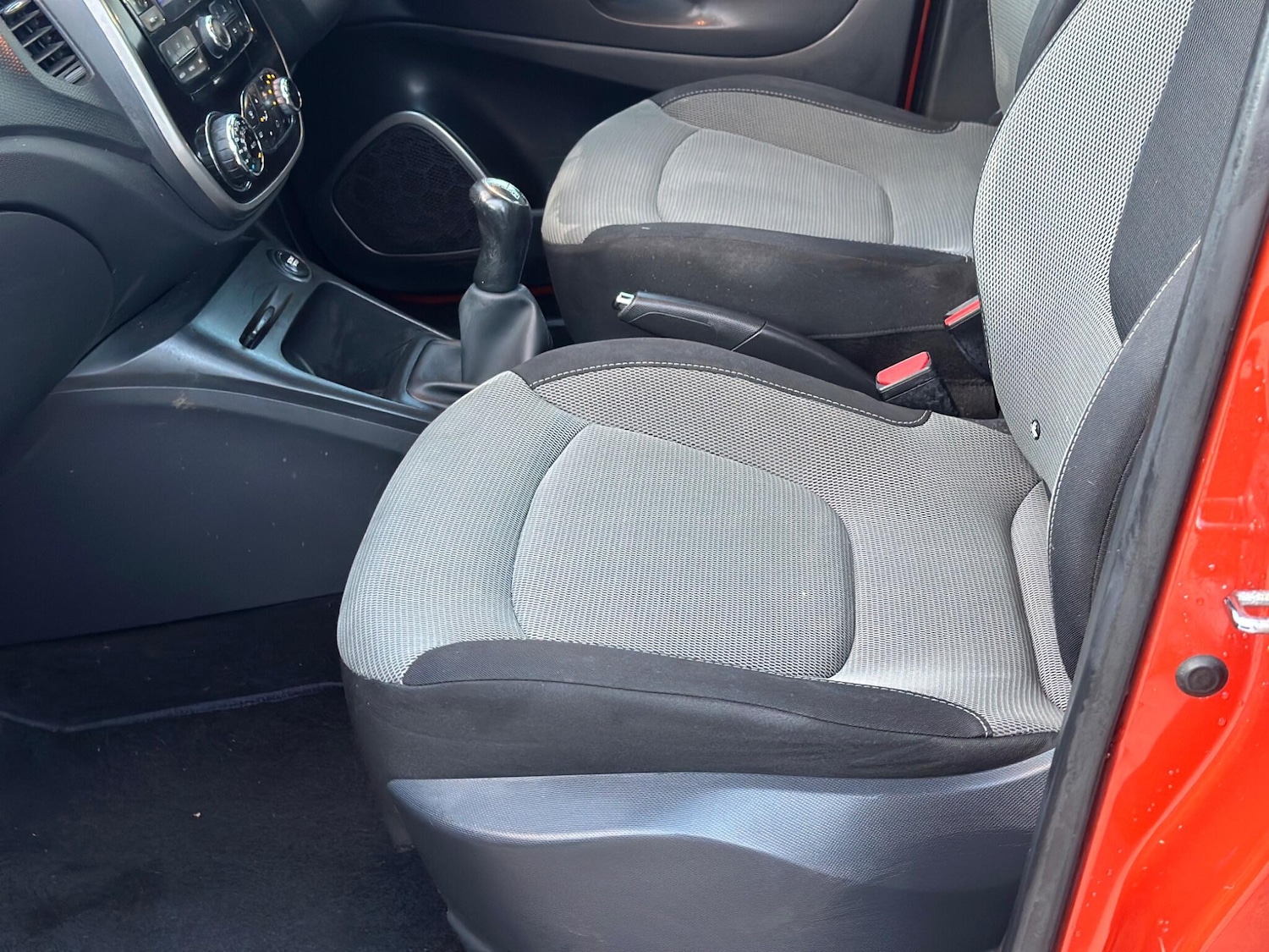 Used Renault Captur 2013 for sale - 76349284: Photo 45