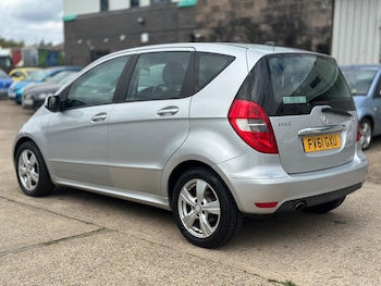 Used Mercedes-Benz A-Class 2011 for sale - 75589597: Photo