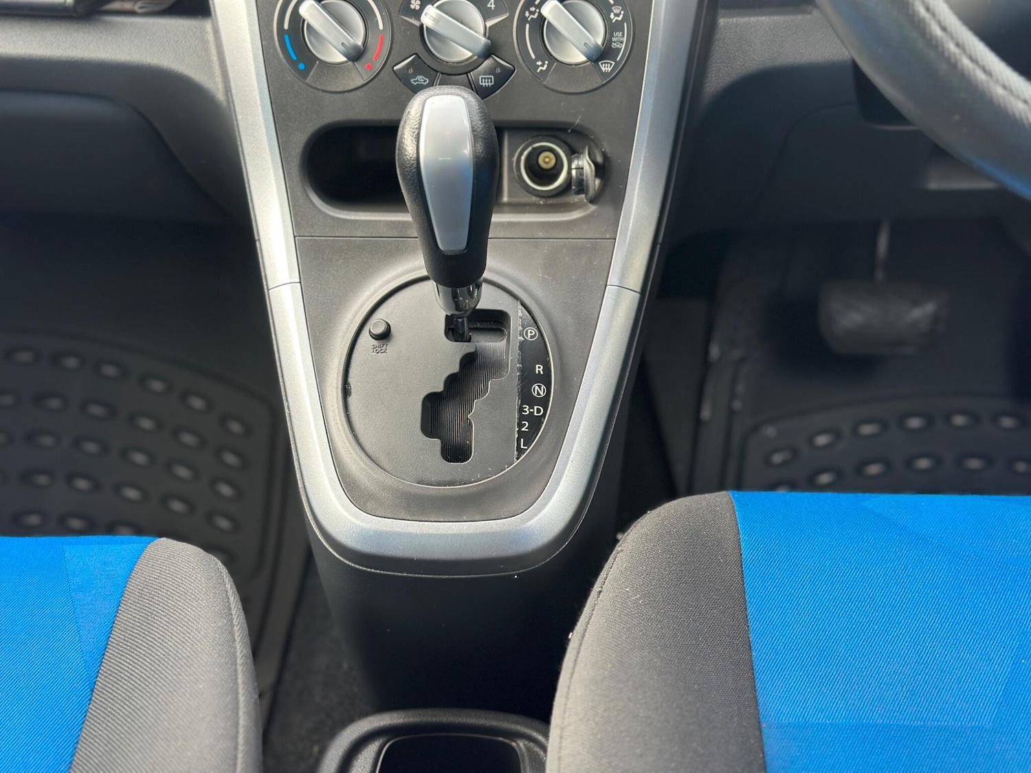 Used Vauxhall Agila 2009 for sale - 76499438: Photo 29