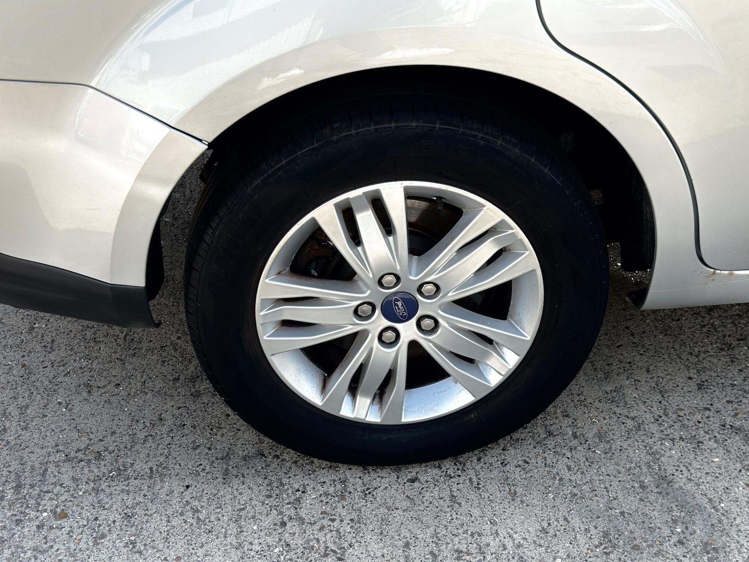 Used Ford S-Max 2013 for sale - 76672510: Photo 13