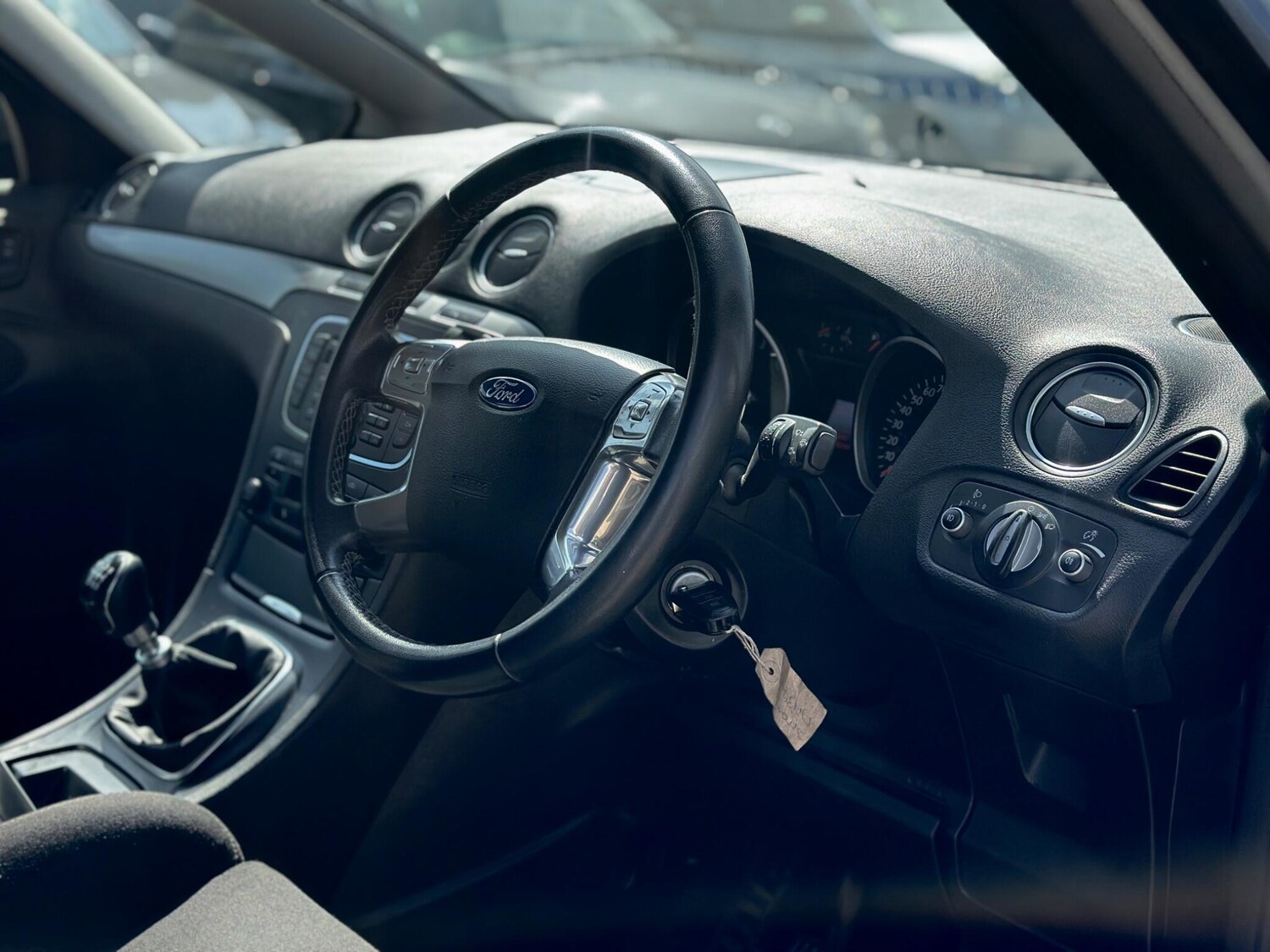 Used Ford S-Max 2013 for sale - 76672510: Photo 24