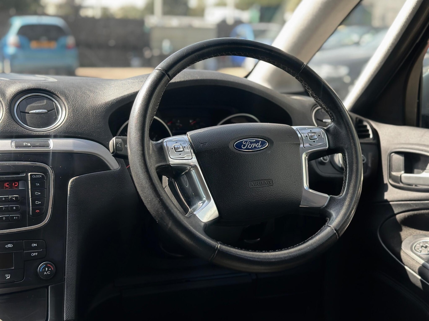 Used Ford S-Max 2013 for sale - 76672510: Photo 32