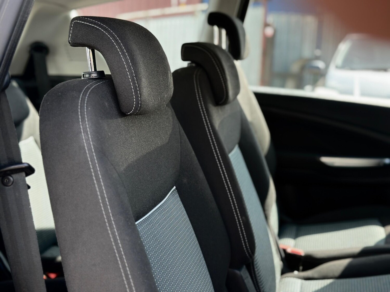 Used Ford S-Max 2013 for sale - 76672510: Photo 37