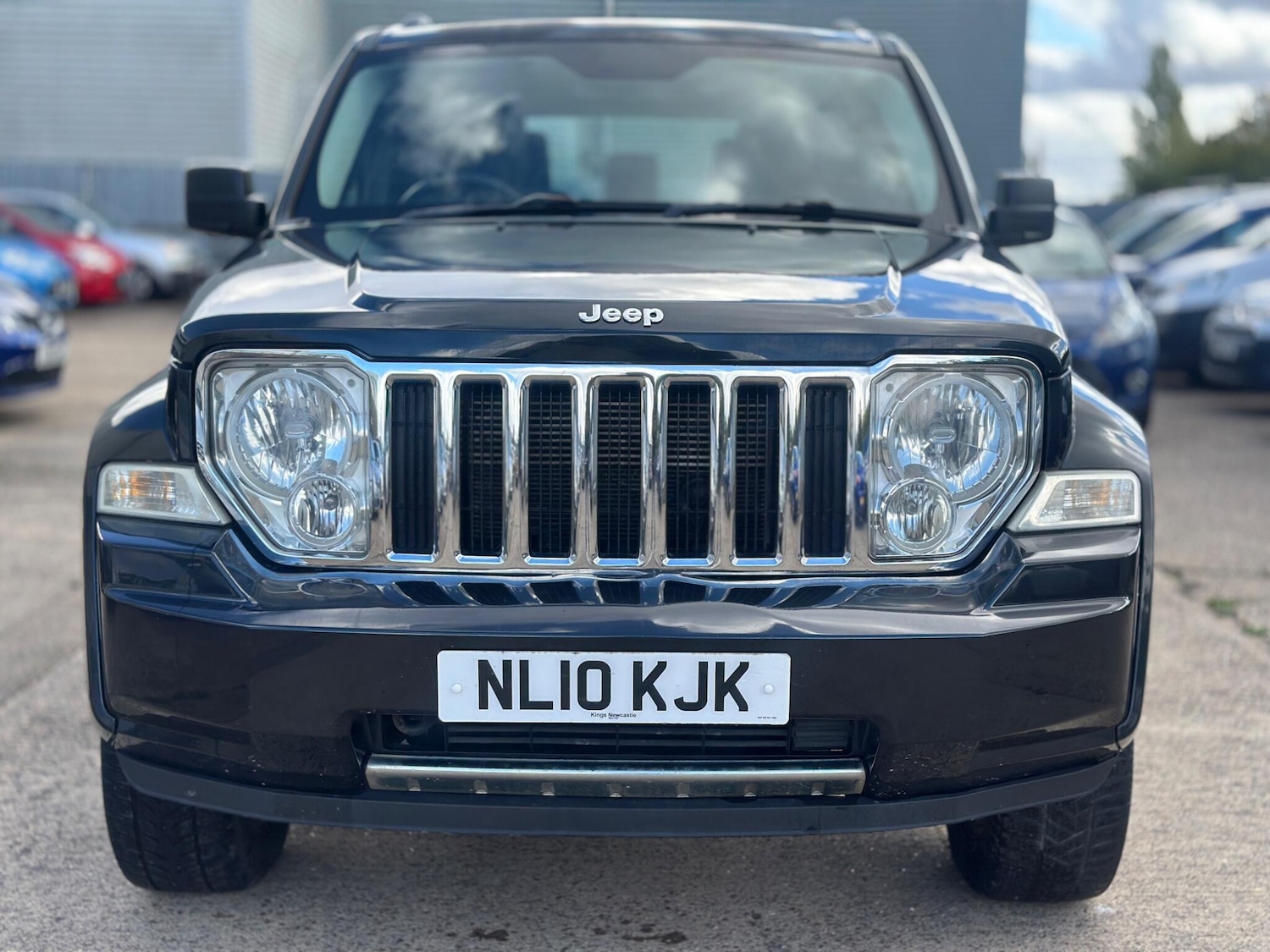 Used Jeep Cherokee 2010 for sale - 76610140: Photo 14