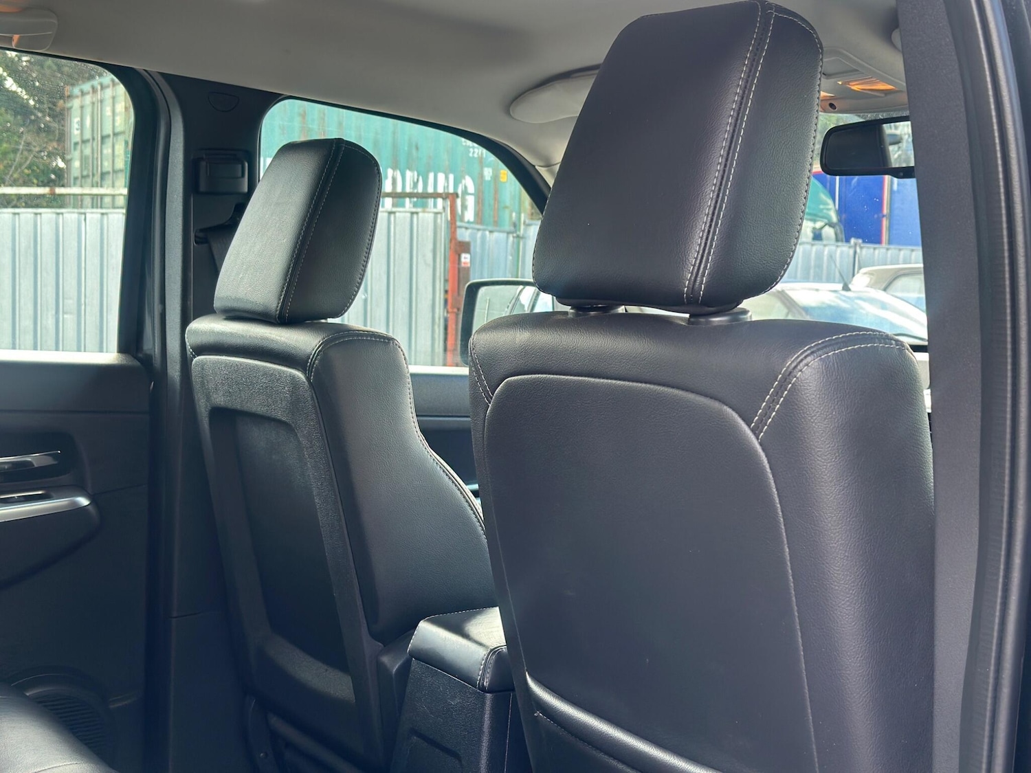 Used Jeep Cherokee 2010 for sale - 76610140: Photo 28