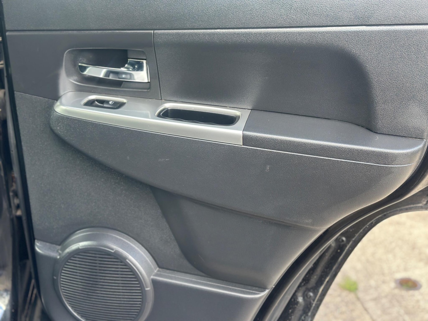 Used Jeep Cherokee 2010 for sale - 76610140: Photo 34