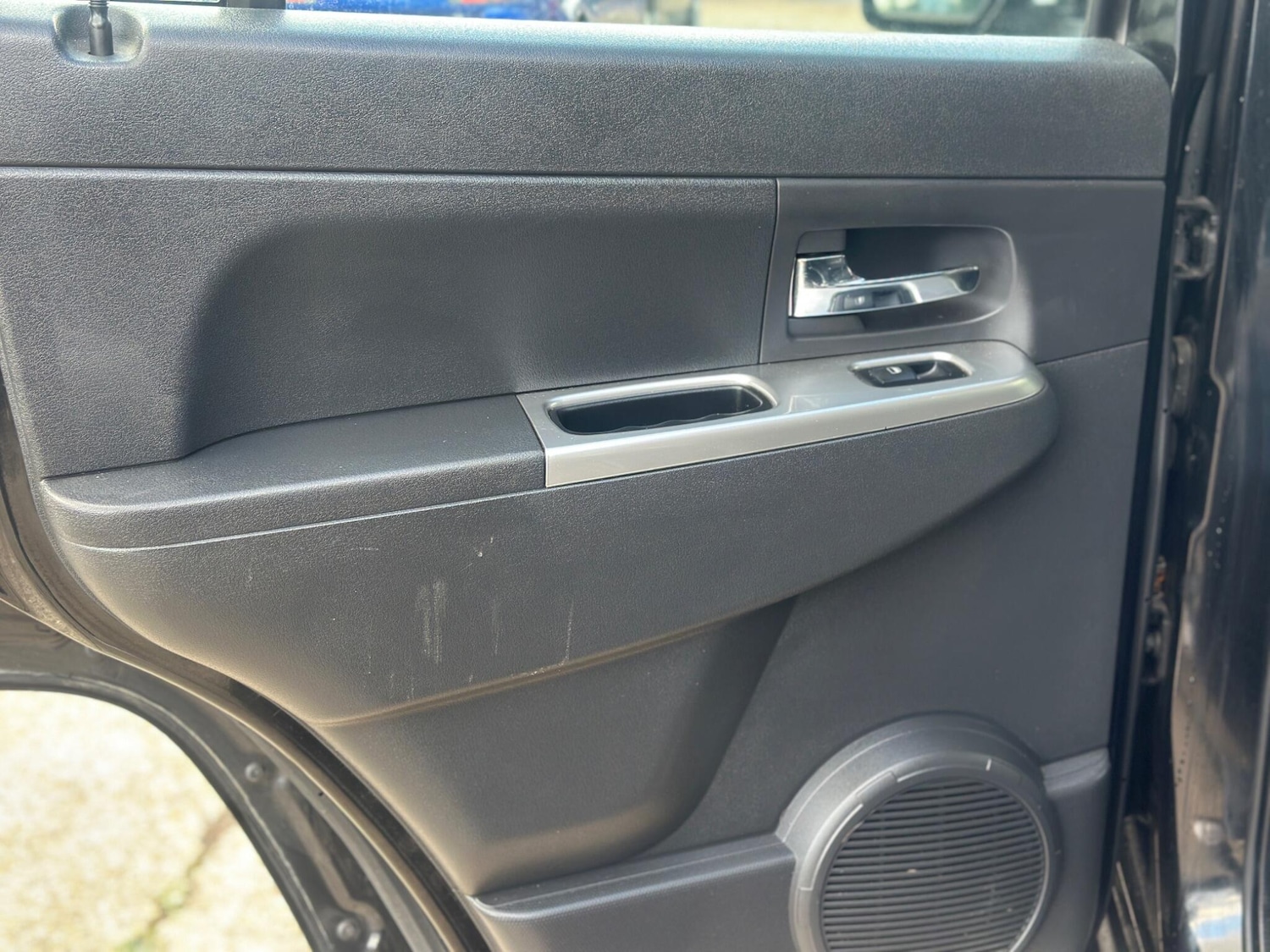 Used Jeep Cherokee 2010 for sale - 76610140: Photo 38