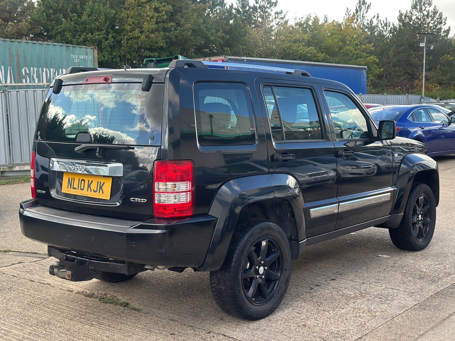 Used Jeep Cherokee 2010 for sale - 76610140: Photo 4