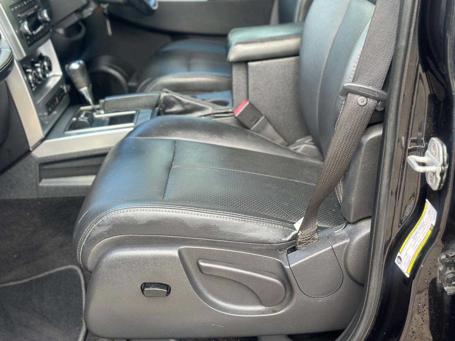 Used Jeep Cherokee 2010 for sale - 76610140: Photo 44