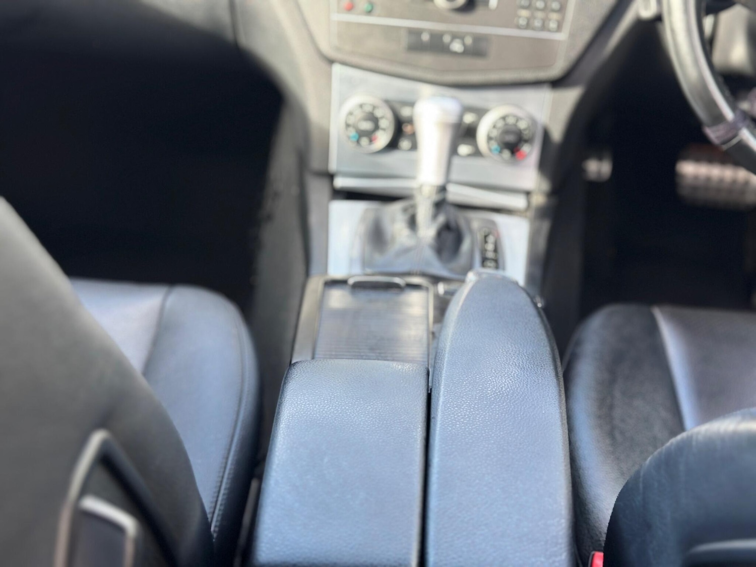 Used Mercedes-Benz C Class 2010 for sale - 76348728: Photo 23