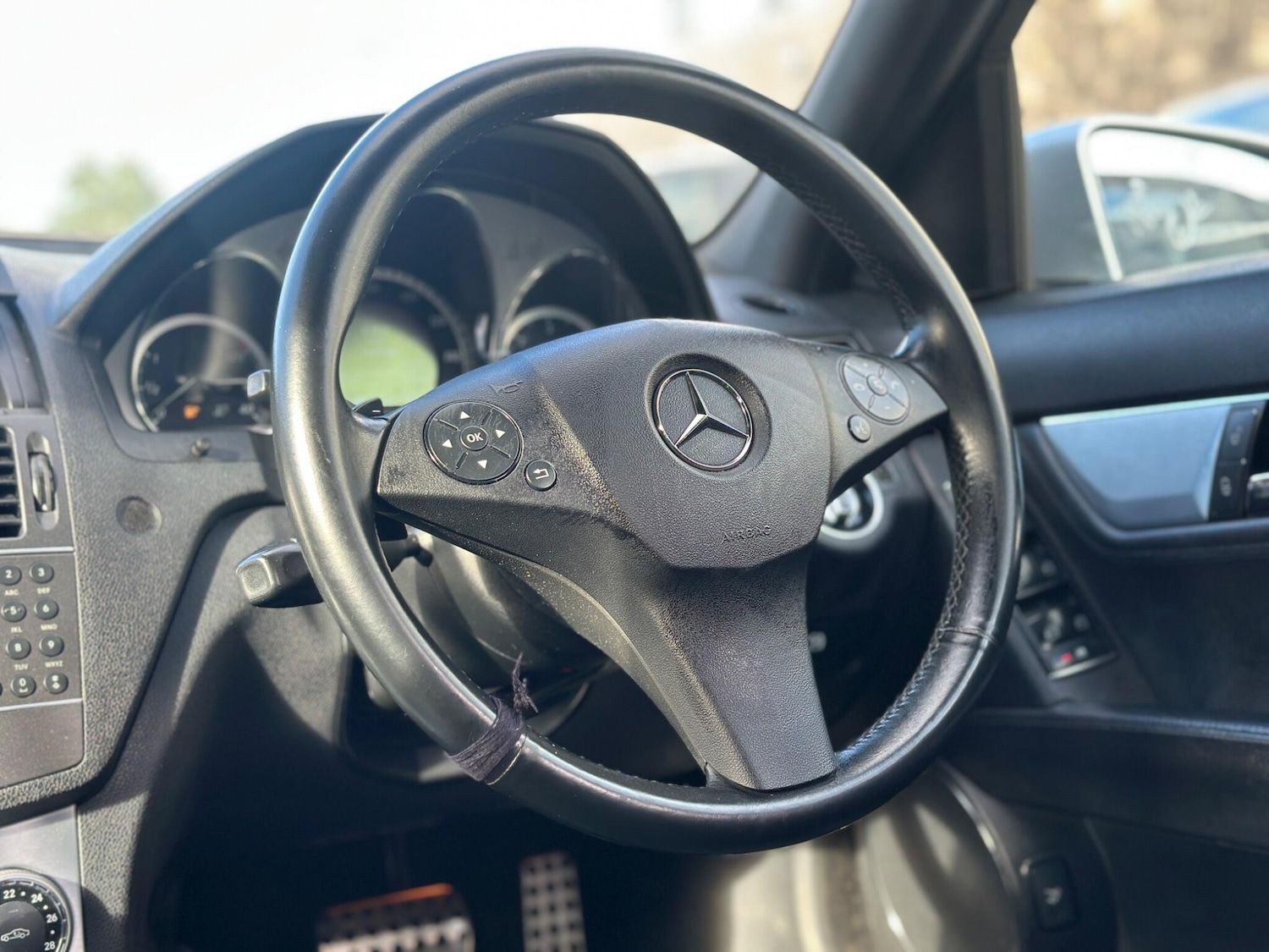 Used Mercedes-Benz C Class 2010 for sale - 76348728: Photo 25