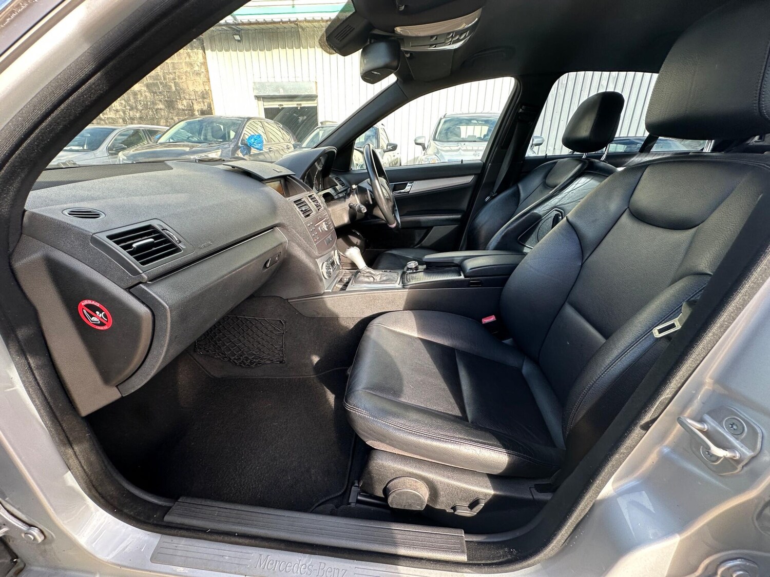 Used Mercedes-Benz C Class 2010 for sale - 76348728: Photo 32