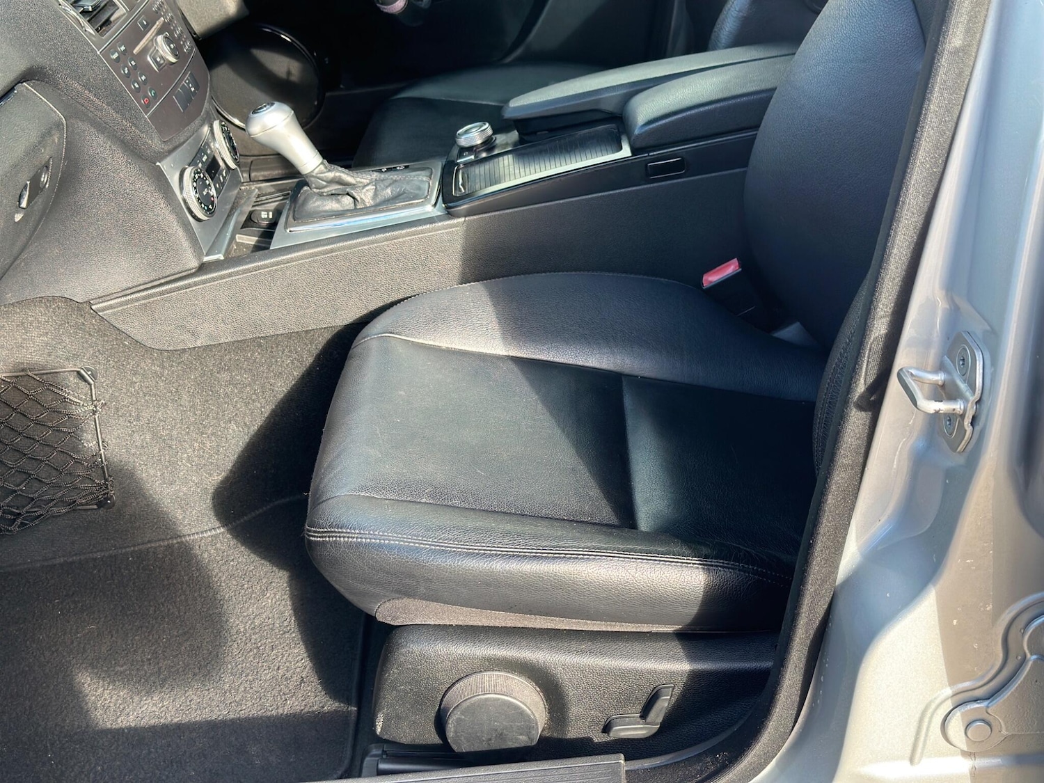 Used Mercedes-Benz C Class 2010 for sale - 76348728: Photo 36