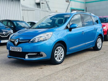 Used Renault Grand Scenic 2015 for sale - 78136223: Photo