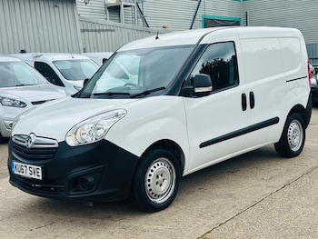 Used Vauxhall Combo 2017 for sale - 78548663: Photo