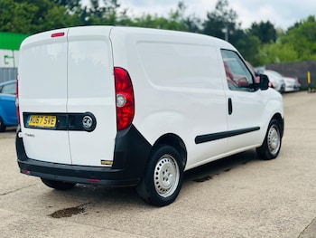 Used Vauxhall Combo 2017 for sale - 78548663: Photo