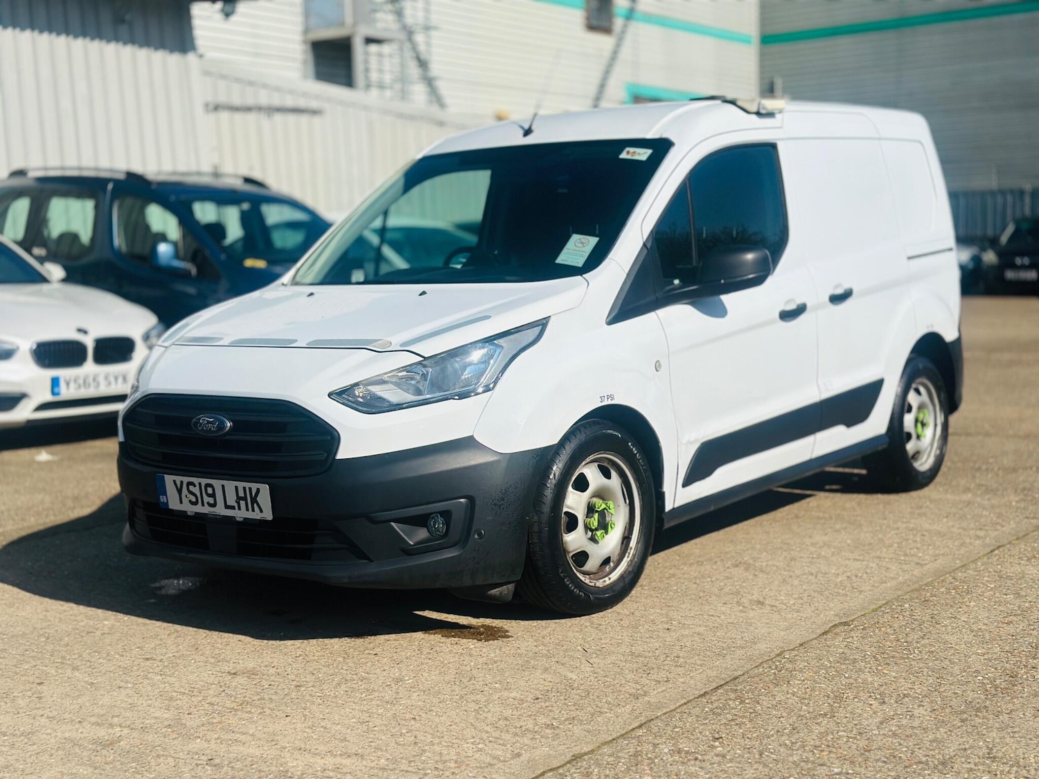 Used Ford Transit Connect 2019 for sale - 77982323: Photo 2