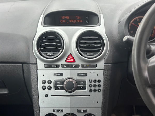 Used Vauxhall Corsa Van 2015 for sale - 74047922: Photo 17