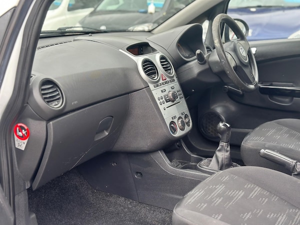 Used Vauxhall Corsa Van 2015 for sale - 74047922: Photo 20