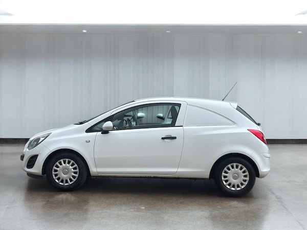 Used Vauxhall Corsa Van 2015 for sale - 74047922: Photo 32