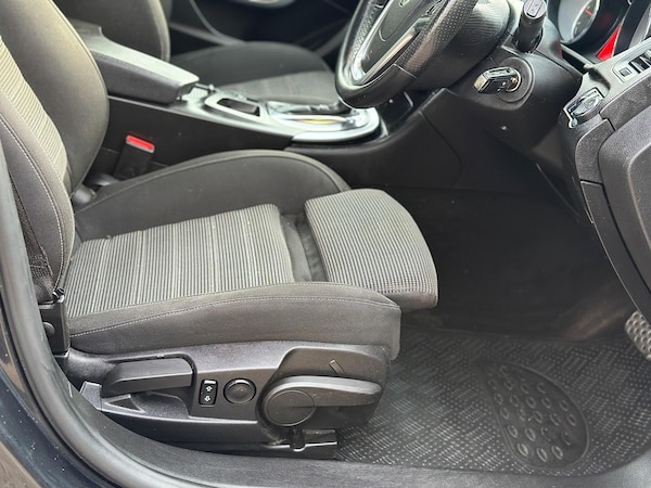 Used Vauxhall Insignia 2012 for sale - 76138499: Photo 24