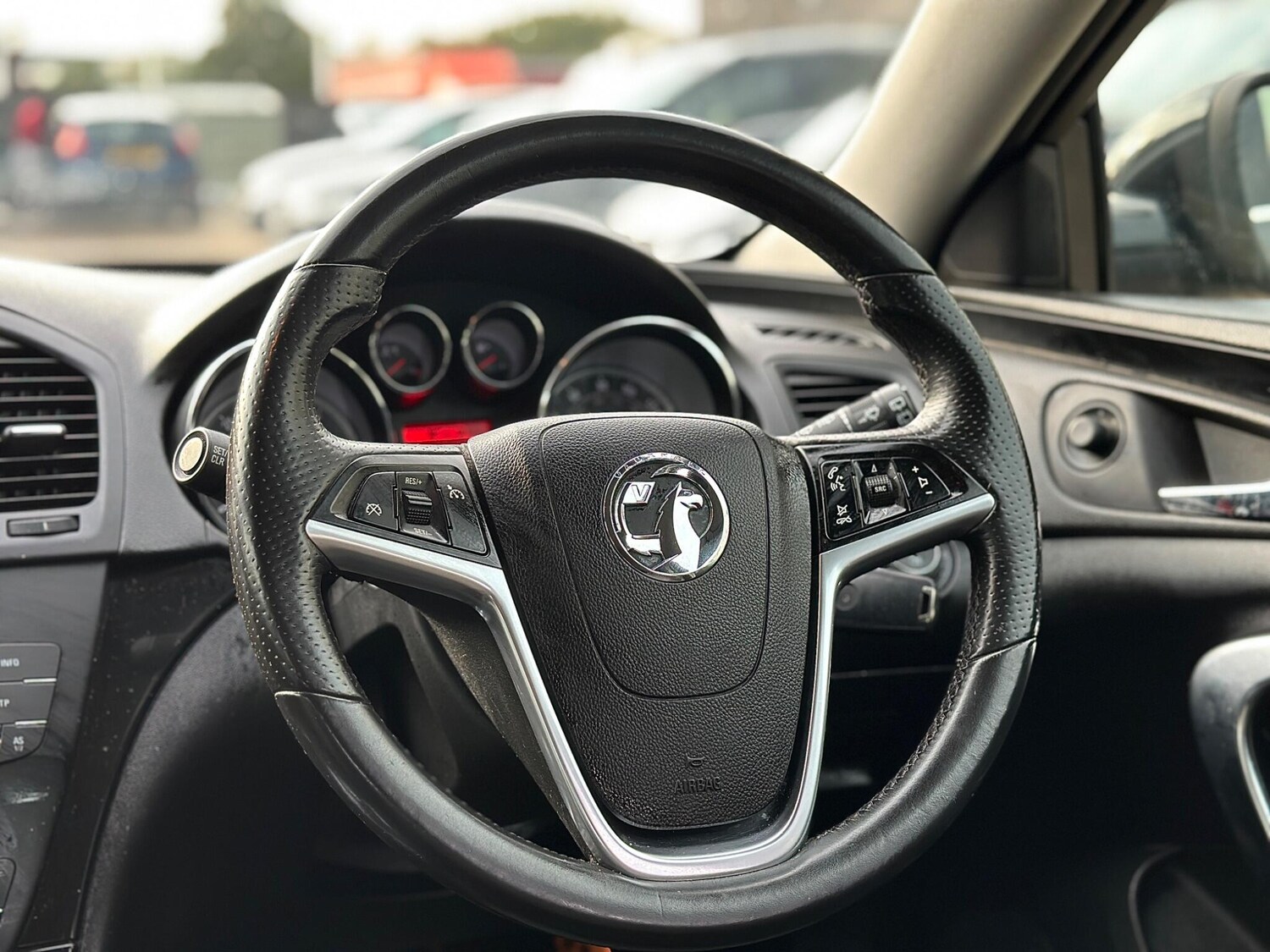 Used Vauxhall Insignia 2012 for sale - 76138499: Photo 31