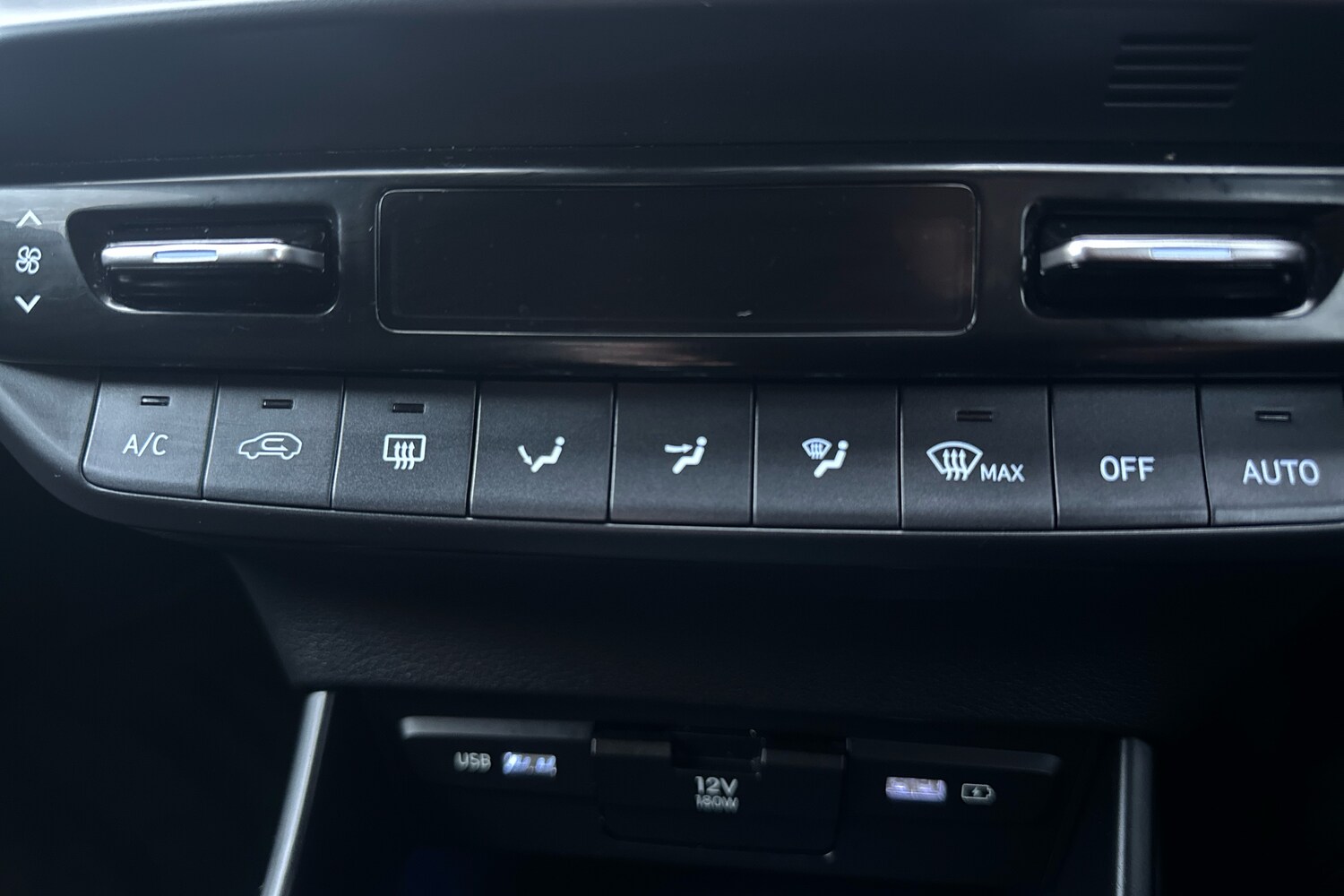 Used Hyundai i20 2022 for sale - 78036590: Photo 18