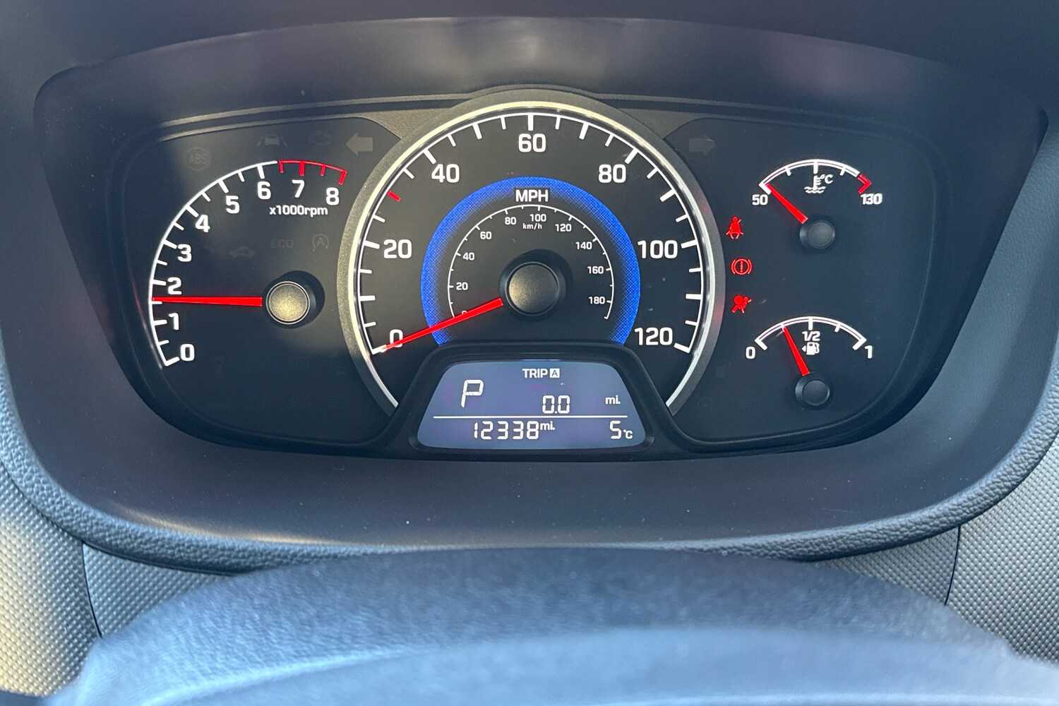 Used Hyundai i10 2019 for sale - 77457632: Photo 13