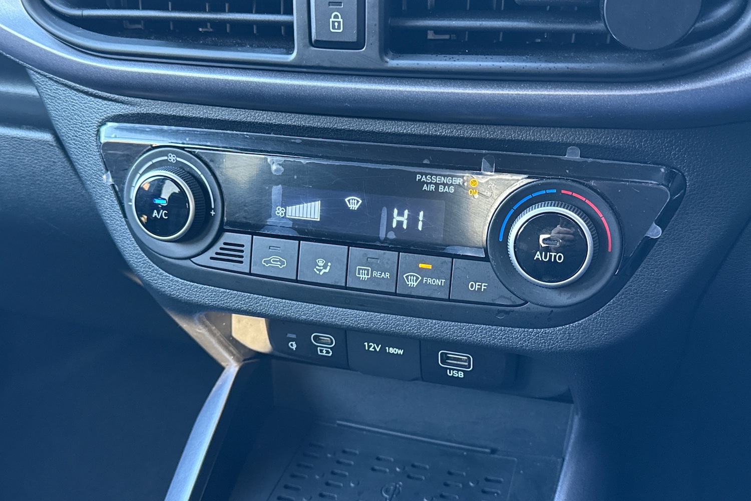 Used Hyundai i10 2024 for sale - 76677121: Photo 21