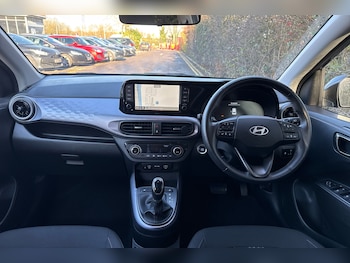 Used Hyundai i10 2024 for sale - 76677121: Photo