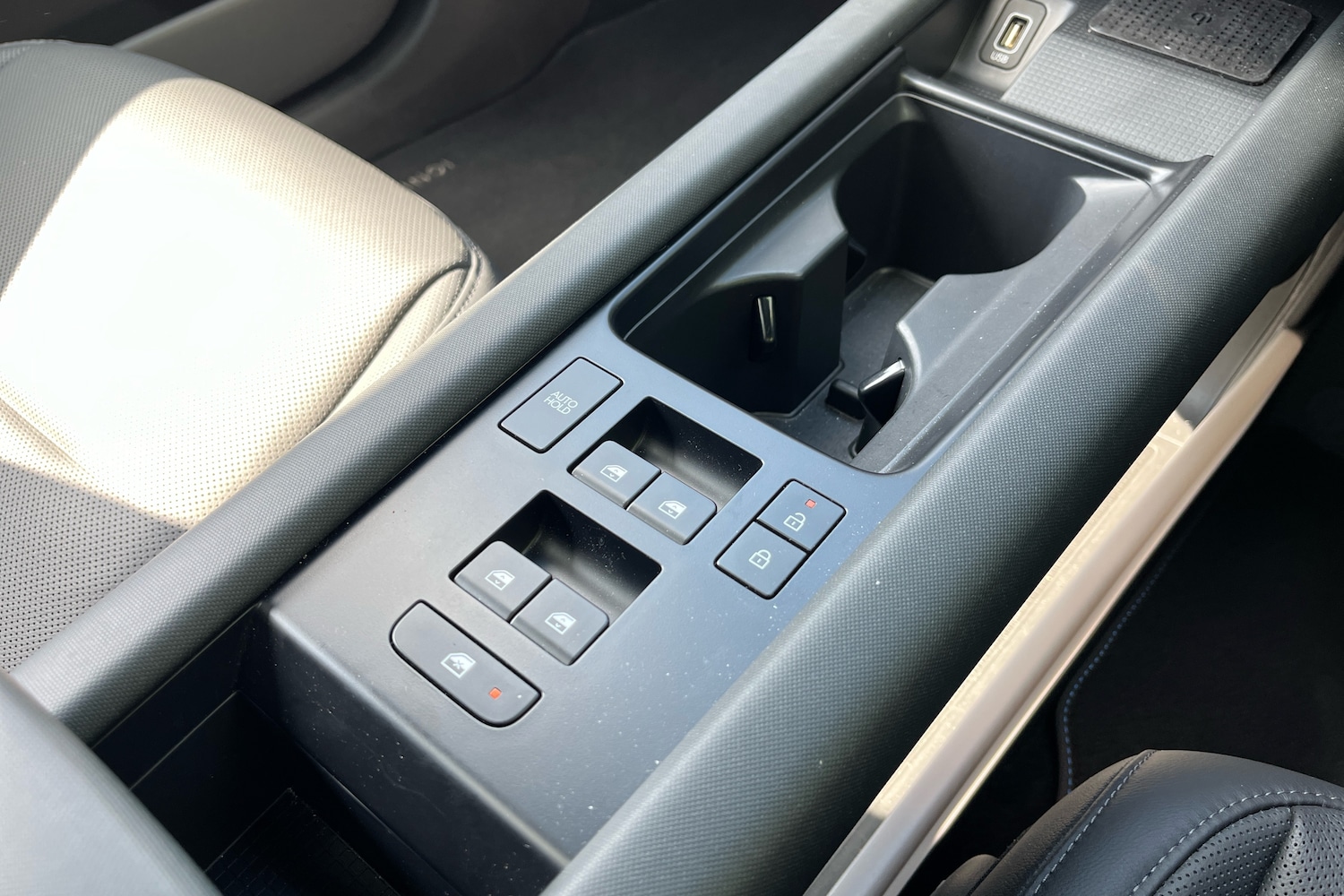 Used Hyundai IONIQ 6 2024 for sale - 76744869: Photo 14