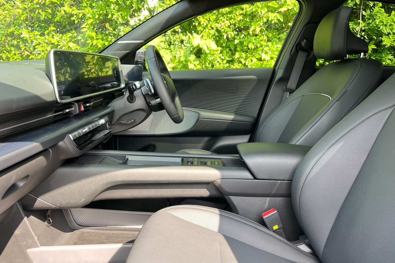 Used Hyundai IONIQ 6 2024 for sale - 76744869: Photo 6