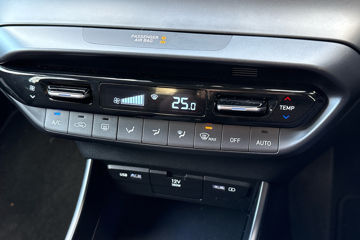 Used Hyundai i20 2022 for sale - 76674171: Photo 20