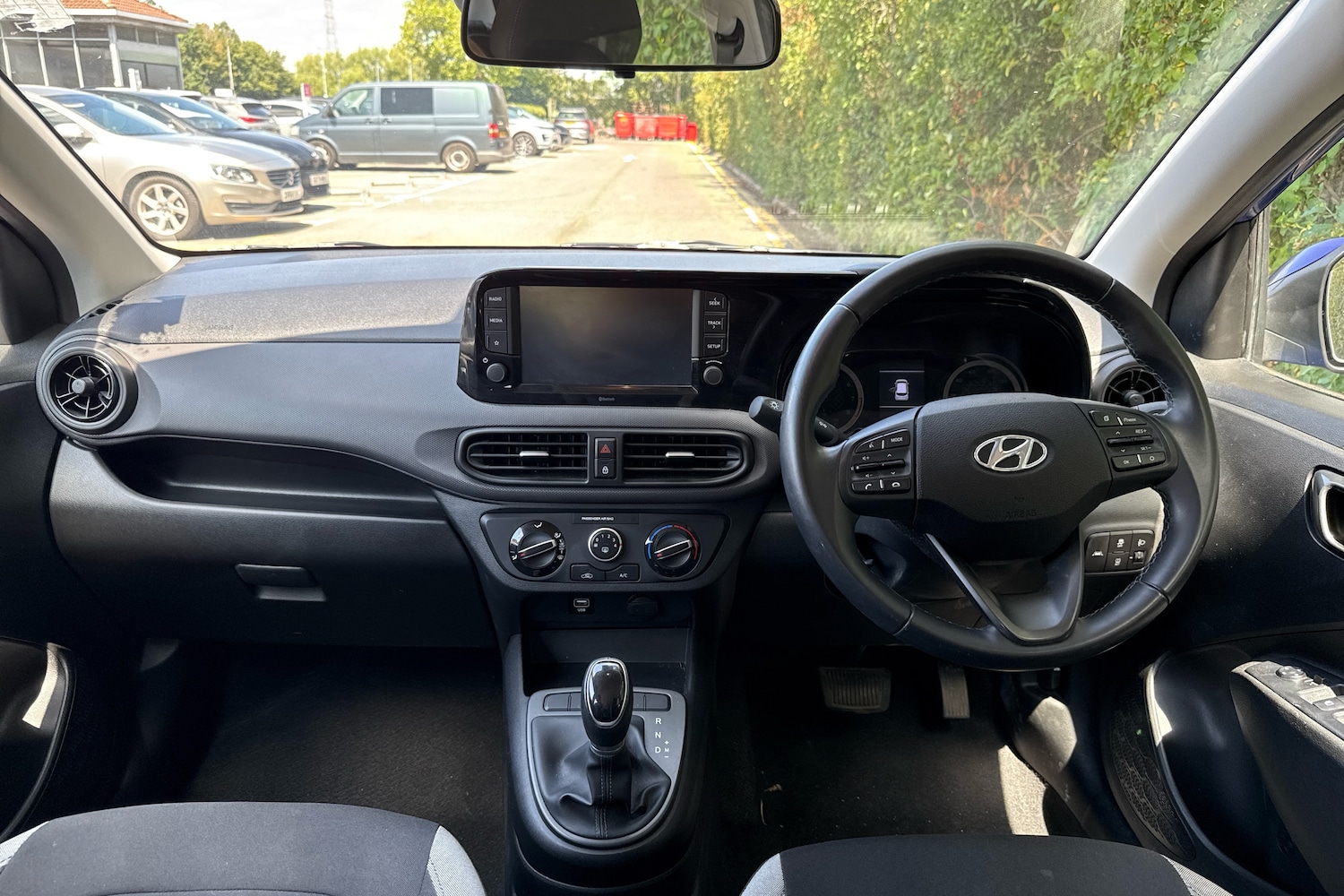 Used Hyundai i10 2023 for sale - 76744958: Photo 3