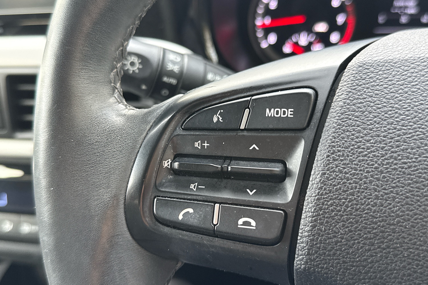 Used Hyundai i10 2023 for sale - 77329353: Photo 24