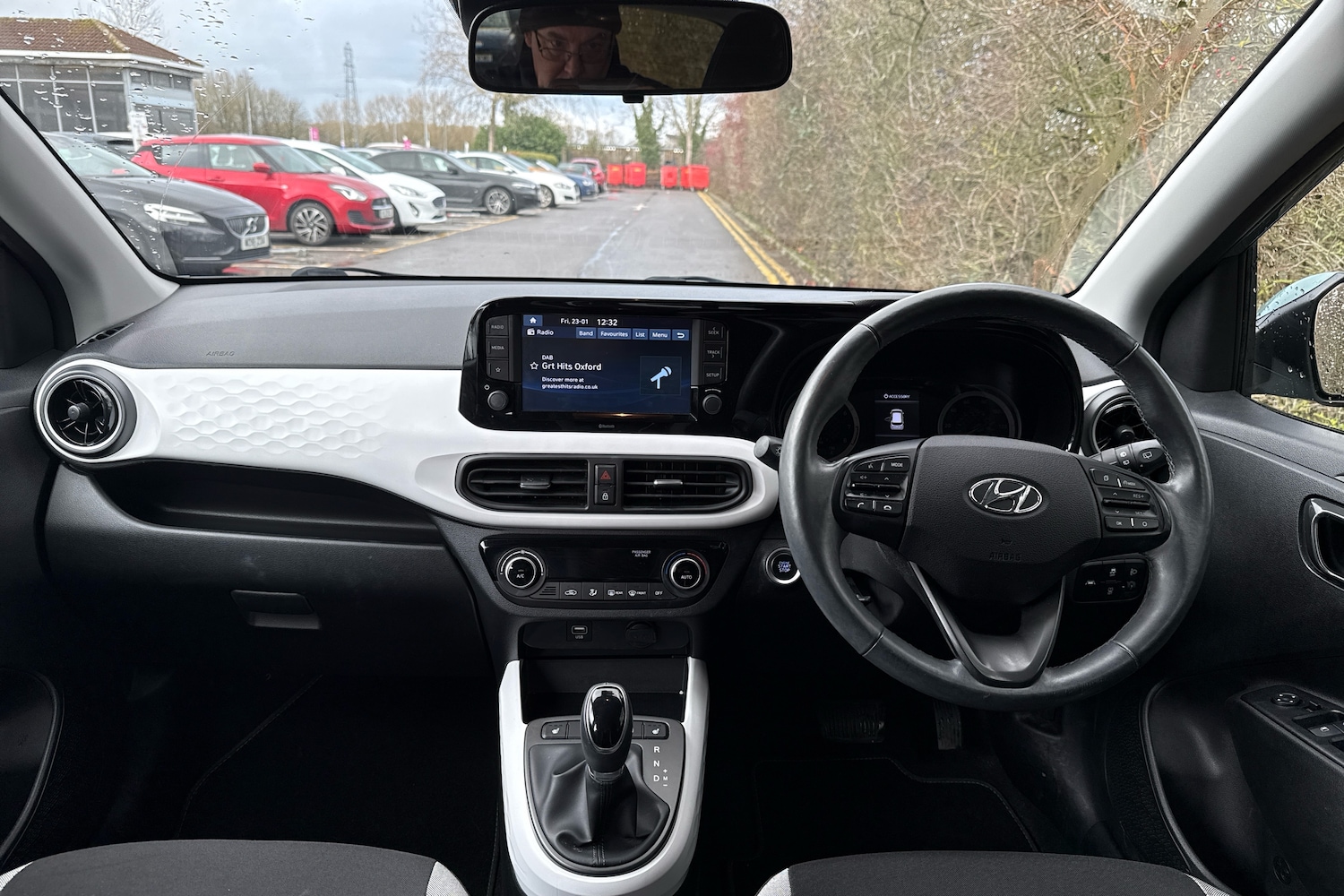 Used Hyundai i10 2023 for sale - 77329353: Photo 3