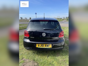 Used Volkswagen Polo 2011 for sale - 78172521: Photo