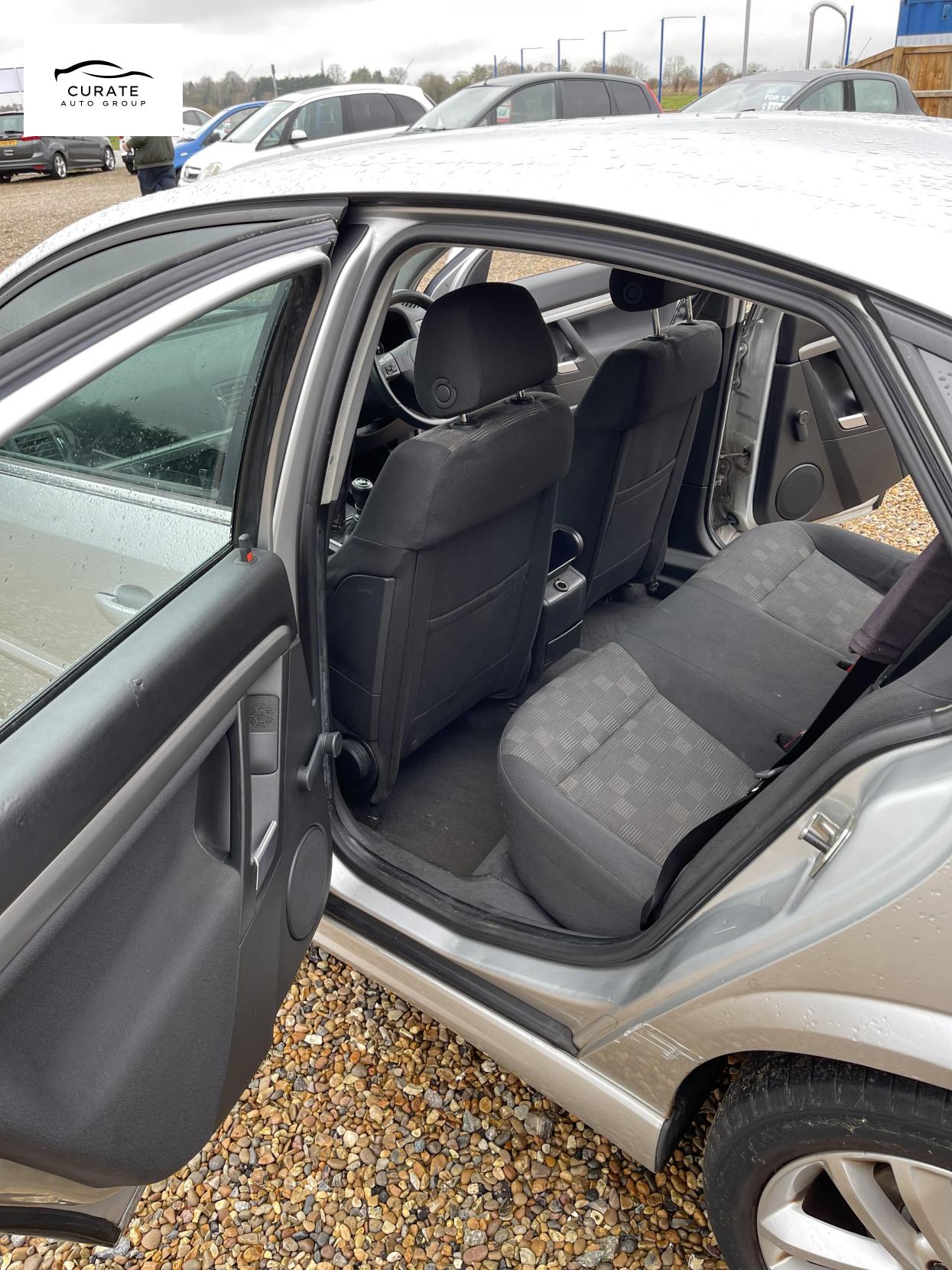 Used Vauxhall Vectra 2008 for sale - 77400190: Photo 8