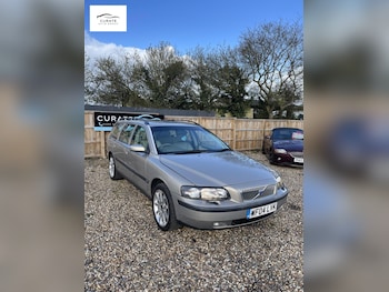 Used Volvo V70 2004 for sale - 78055395: Photo