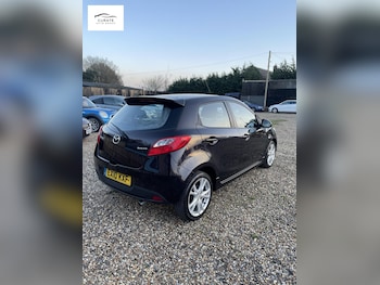 Used Mazda Mazda2 2010 for sale - 78474390: Photo