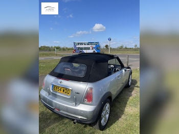 Used MINI Convertible 2004 for sale - 78474388: Photo