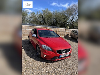Used Volvo V40 2013 for sale - 78474419: Photo