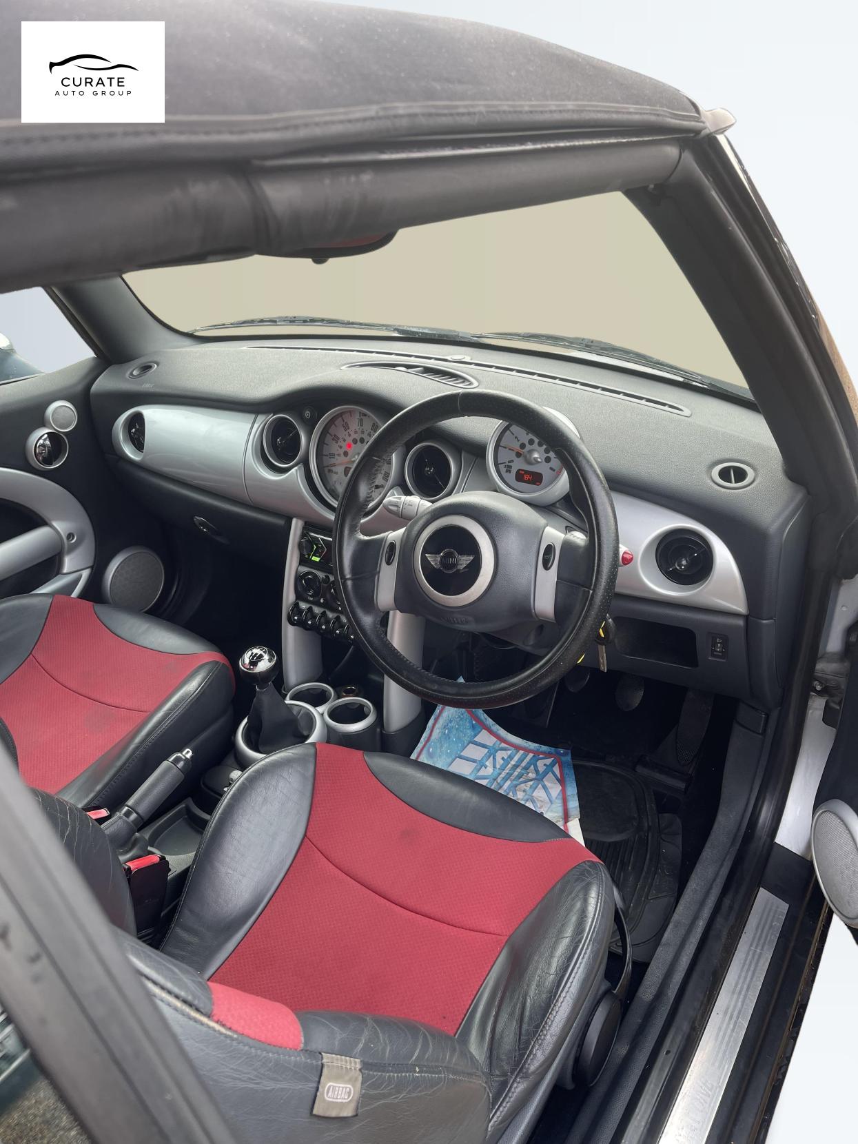 Used MINI Convertible 2004 for sale - 77371075: Photo 9