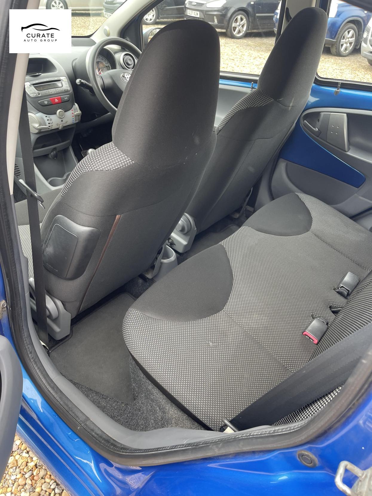 Used Toyota AYGO 2011 for sale - 77918175: Photo 7