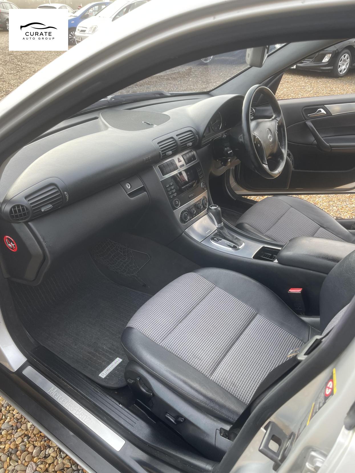 Used Mercedes-Benz C Class 2005 for sale - 77357647: Photo 10