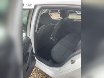 Used Volkswagen Golf 2009 for sale - 77353953: Photo